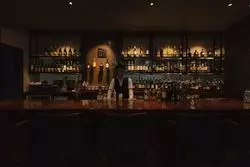 【チャージ等一切なし！】バーデビューは赤坂の「BARメビウス」で☆