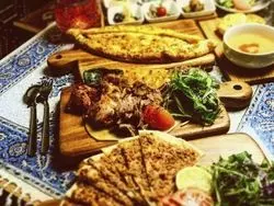 【下北沢のおしゃれ空間】「Kebab Chef」で本場のトルコ料理、堪能する？