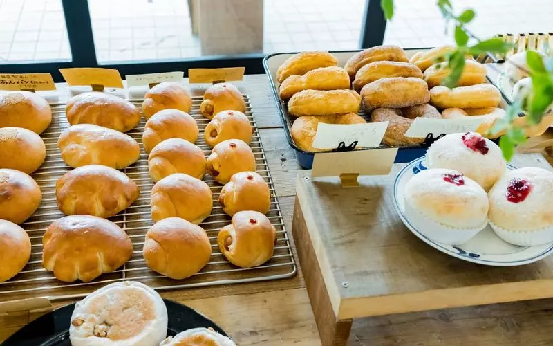 【野毛山動物園＊ランチ】パンを買っていこう「ベルベ HINODE SAQUAS店」 1枚目