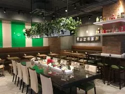 え？ここってフレッシュネスバーガー？BAR仕立ての横浜西口店