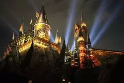 USJで美しい魔法の祭典！フォトジェニックなキャッスル・ショー