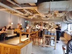 まるでヨーロッパの朝食を新宿で？！生ハム食べ放題もありのお店♡