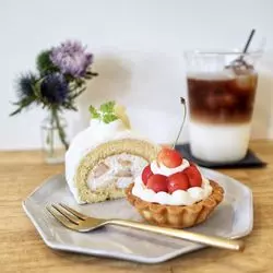 【川崎】まるでパリのお菓子屋さん？雰囲気も可愛いカフェで一息♡