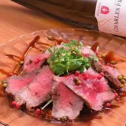 御茶ノ水でビストロ料理を味わう。「明神カフェ」で頂く大人のお肉料理がたまらない♡