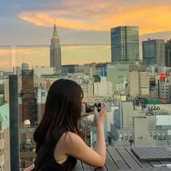 【穴場】都内の夜景に酔いしれて♡新宿のおすすめルーフトップバー