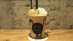 【札幌】コーヒーとジェラートのお店が作る♪本格シェイクフロート！