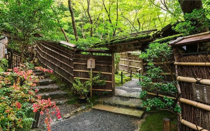 46. 『祇王寺』京都観光の穴場スポット!わびさびを感じられる寺院 1枚目