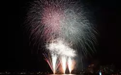 【2019最新版】諏訪湖の花火大会は毎日が規格外な楽しさ！