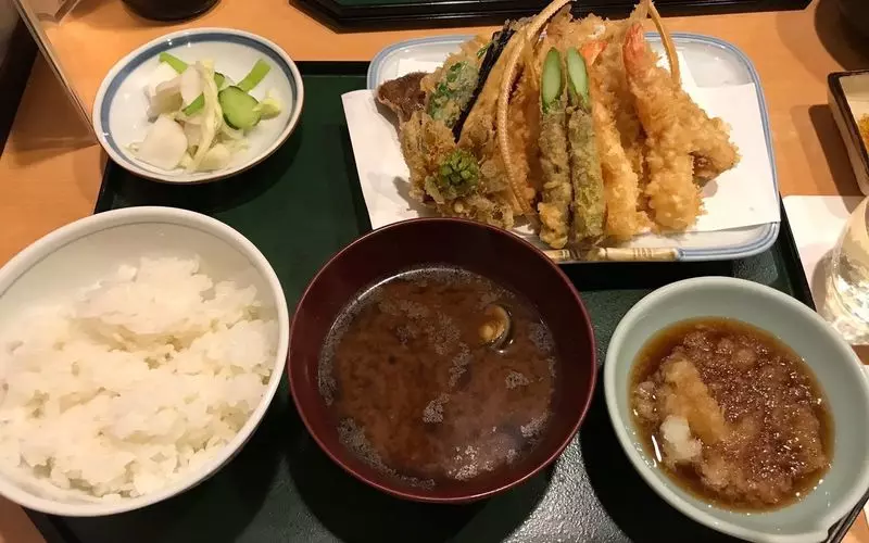 4. 【飛田給駅から徒歩約5分】アツアツで揚げたての天ぷらランチを飛田給で♪「天ふじ」 1枚目