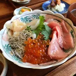 ハイセンスにリノベーション♪江ノ島のお洒落古民家カフェ！