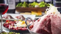 【肉ラバー必見のワケ】「大衆和牛酒場 コンロ家 代々木店」で宴会のすゝめ。