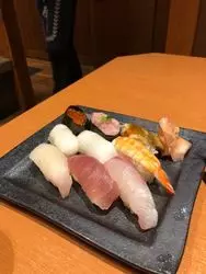 さかなや道場の半額お寿司