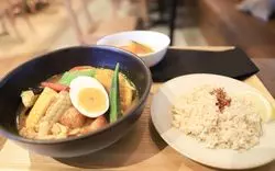 【京都】心と身体に染み渡る！「巣箱」でスープカレーを味わって！