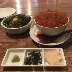溢れんばかりのいくら丼♡北海道で海の幸を堪能しよう～