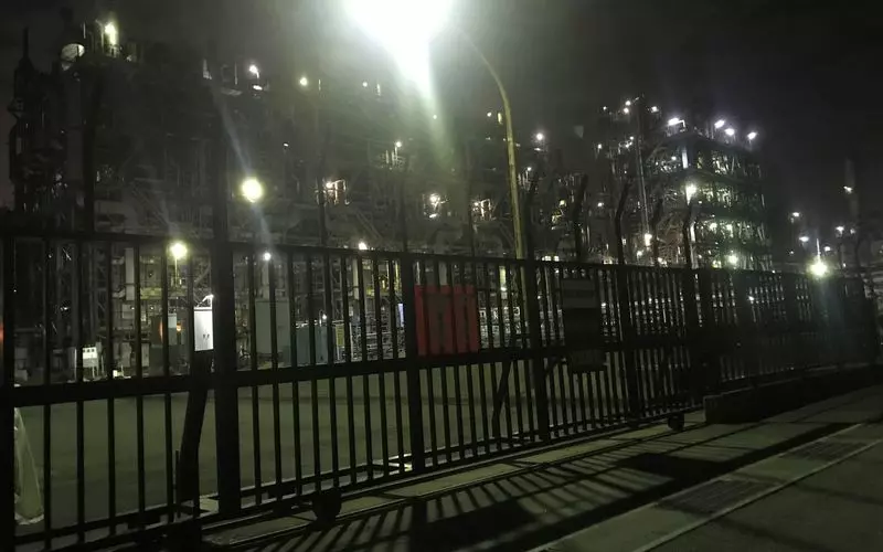 4. 川崎で大迫力の工場夜景を見るならここ！【浮島町】 1枚目