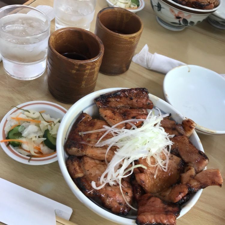 十勝豚丼 いっぴん 帯広本店（とかちぶたどん いっぴん）