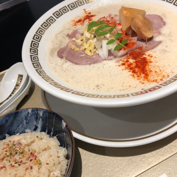 鯛白湯らーめん ○de▽（マルデサンカク）