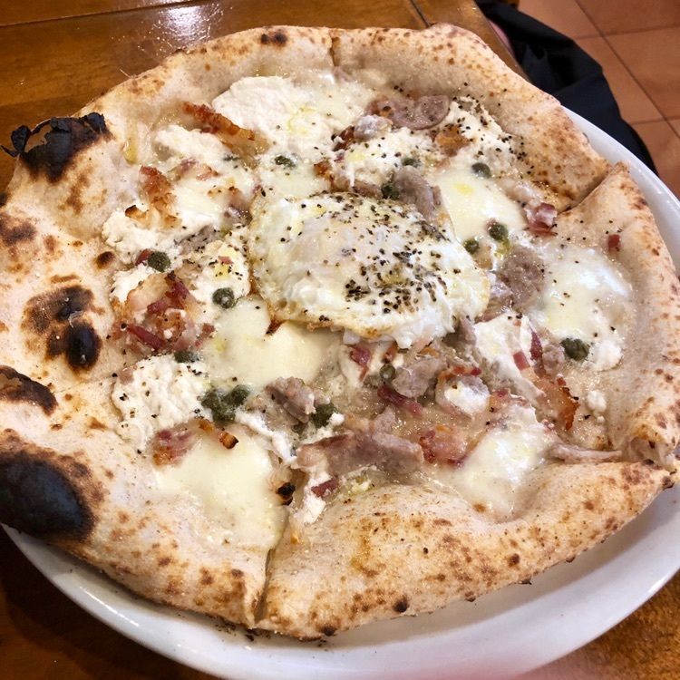 ナポリピッツア研究所イルフォルノドーロ