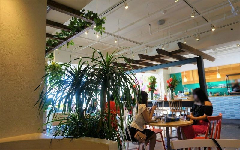 ザ・カリフ キッチン オキナワ(THE CALIF KITCHEN OKINAWA)