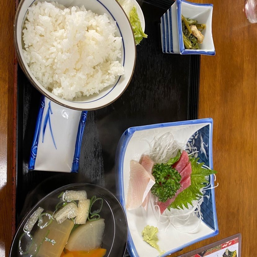 タカラ亭（タカラ鮮魚駅前店）