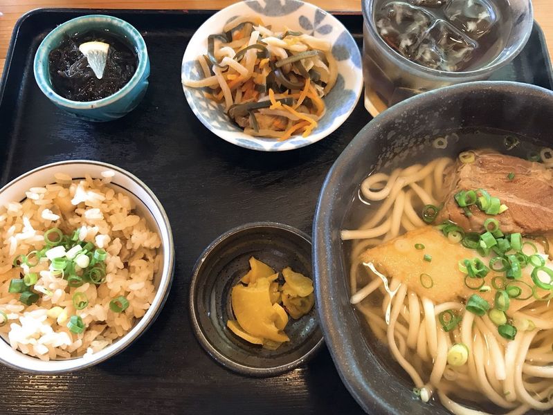 古謝そば屋(こじゃそばや)