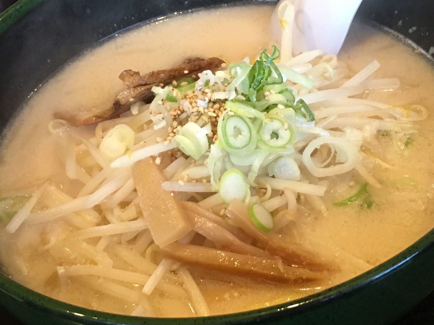 麺楽 本店（メンラク）