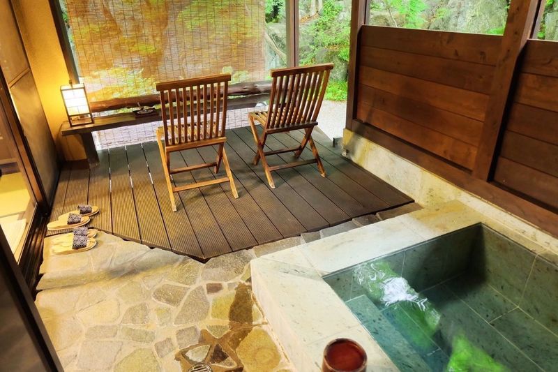 蛍雪の宿　尚文