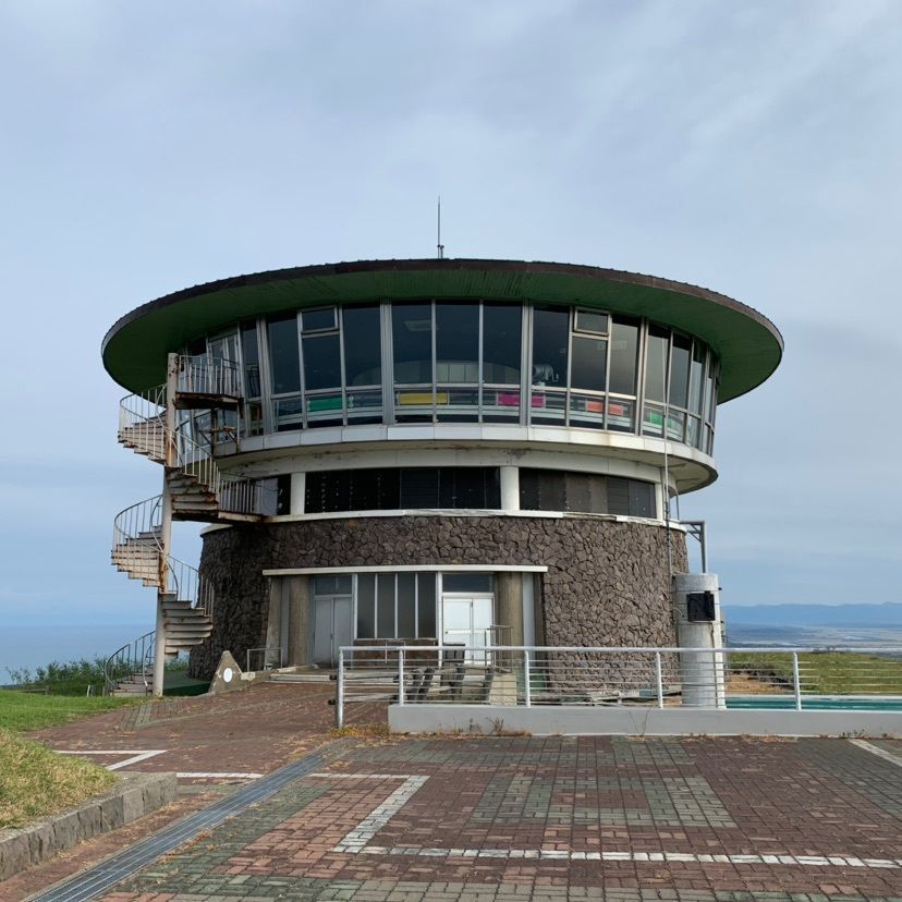 寒風山回転展望台