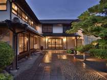 小天温泉 那古井館