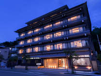 【ホテル宮島別荘】夕陽と海を望む畳温泉と、地産地消の欧風料理