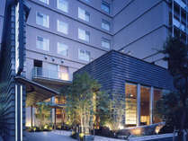 庭のホテル　東京