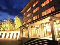 尾瀬を望む　老神温泉「源泉湯の宿　紫翠亭」