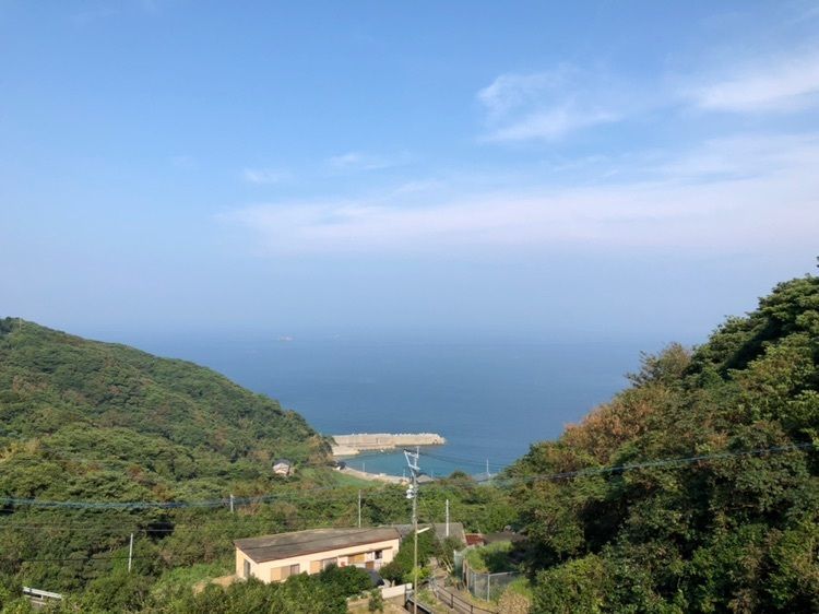 空と海の十字路