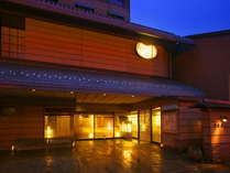 本陣平野屋花兆庵　～古い町並に佇む、心酔の味覚を楽しむ宿～