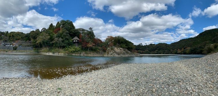 臥龍山荘庭園