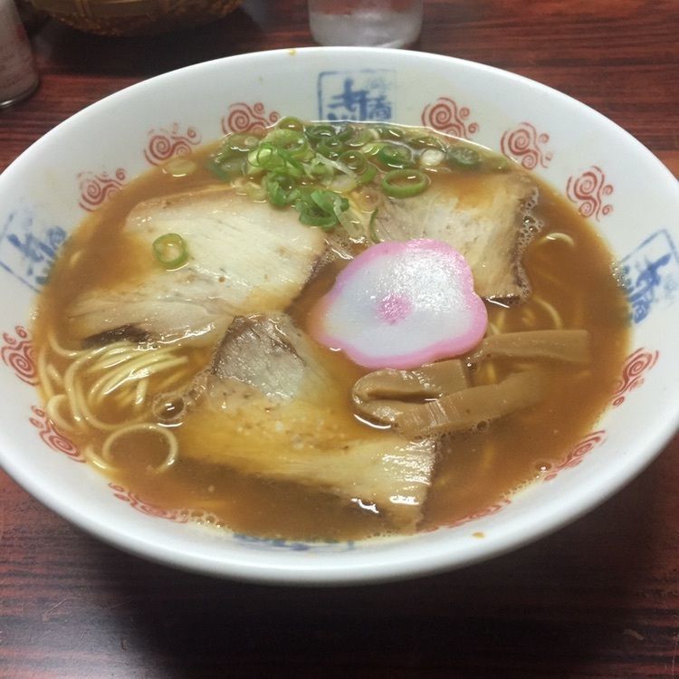 中華そば専門店 井出商店（いでしょうてん）